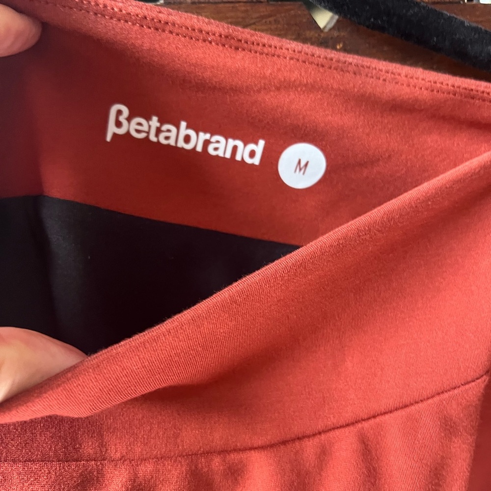 Betabrand skort just above the knee. Built in shorts.